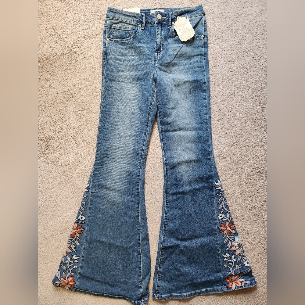 ALTER'D STATE women's jeans SIZE 27 *NWT*